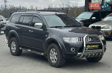 Позашляховик / Кросовер Mitsubishi Pajero Sport 2013 в Чернівцях