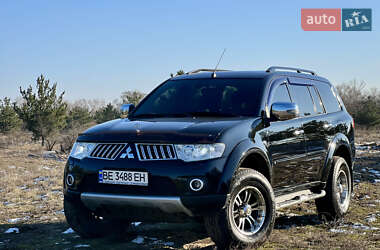 Позашляховик / Кросовер Mitsubishi Pajero Sport 2013 в Дніпрі