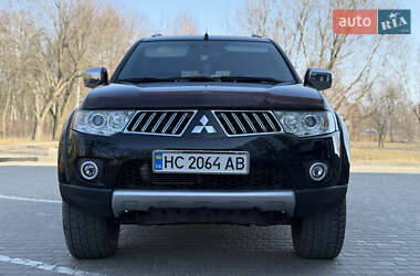 Позашляховик / Кросовер Mitsubishi Pajero Sport 2011 в Камені-Каширському