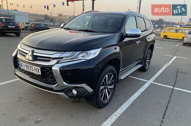 Позашляховик / Кросовер Mitsubishi Pajero Sport 2018 в Києві