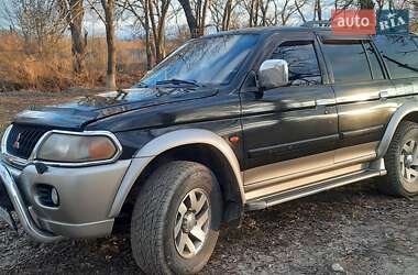 Внедорожник / Кроссовер Mitsubishi Pajero Sport 2000 в 