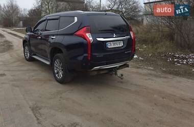 Внедорожник / Кроссовер Mitsubishi Pajero Sport 2017 в 