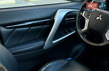 Внедорожник / Кроссовер Mitsubishi Pajero Sport 2019 в 