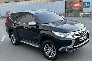 Внедорожник / Кроссовер Mitsubishi Pajero Sport 2019 в Киеве