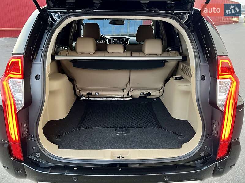 Позашляховик / Кросовер Mitsubishi Pajero Sport 2019 в Києві
