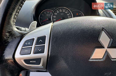 Внедорожник / Кроссовер Mitsubishi Pajero Sport 2012 в 