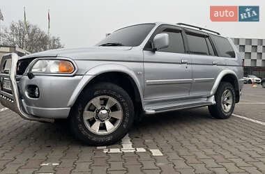 Внедорожник / Кроссовер Mitsubishi Pajero Sport 2006 в 