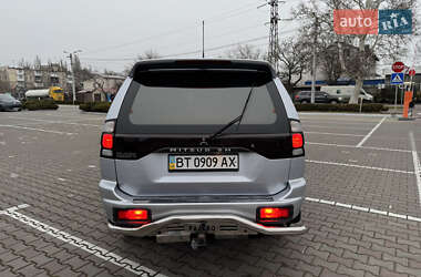 Внедорожник / Кроссовер Mitsubishi Pajero Sport 2006 в 