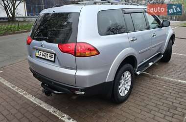 Позашляховик / Кросовер Mitsubishi Pajero Sport 2010 в 