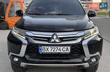 Внедорожник / Кроссовер Mitsubishi Pajero Sport 2017 в 