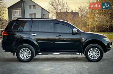 Внедорожник / Кроссовер Mitsubishi Pajero Sport 2011 в 