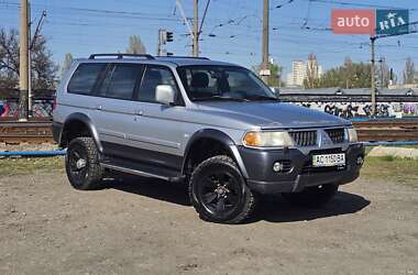 Внедорожник / Кроссовер Mitsubishi Pajero Sport 2005 в 