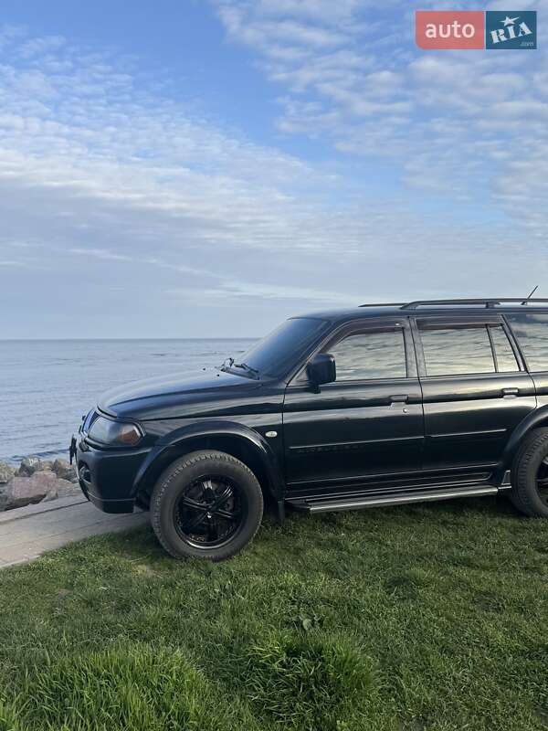 Внедорожник / Кроссовер Mitsubishi Pajero Sport 2005 в Черноморске