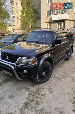 Позашляховик / Кросовер Mitsubishi Pajero Sport 2004 в 