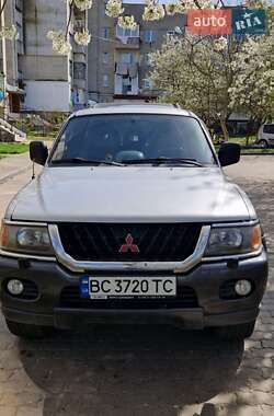 Mitsubishi Pajero Sport 2002