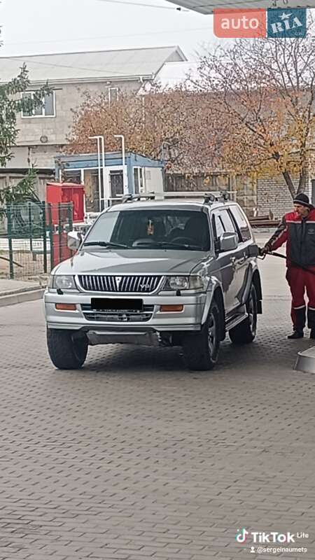 Mitsubishi Pajero Sport 1999