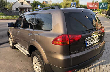 Внедорожник / Кроссовер Mitsubishi Pajero Sport 2013 в 