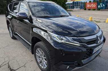 Внедорожник / Кроссовер Mitsubishi Pajero Sport 2017 в Кропивницком