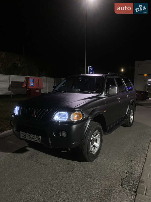 Позашляховик / Кросовер Mitsubishi Pajero Sport 2001 в Києві