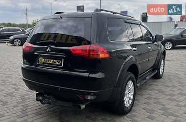 Внедорожник / Кроссовер Mitsubishi Pajero Sport 2011 в 