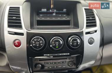 Внедорожник / Кроссовер Mitsubishi Pajero Sport 2011 в 