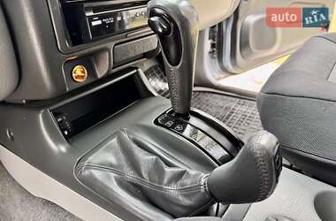 Позашляховик / Кросовер Mitsubishi Pajero Sport 2004 в 
