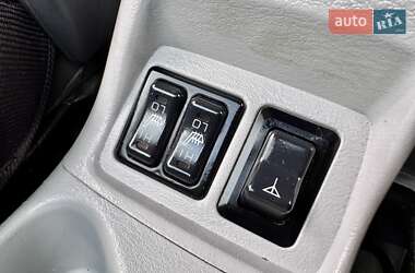 Позашляховик / Кросовер Mitsubishi Pajero Sport 2004 в 