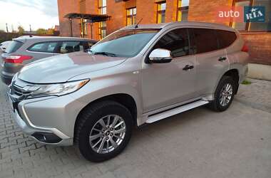 Внедорожник / Кроссовер Mitsubishi Pajero Sport 2016 в Луцке