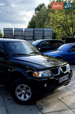 Позашляховик / Кросовер Mitsubishi Pajero Sport 2006 в 