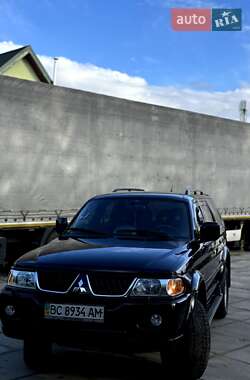 Позашляховик / Кросовер Mitsubishi Pajero Sport 2006 в 