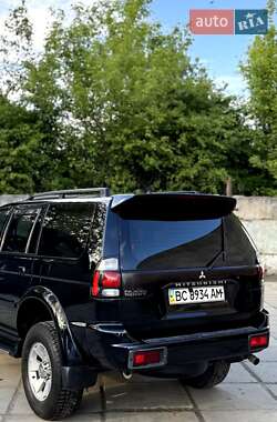 Позашляховик / Кросовер Mitsubishi Pajero Sport 2006 в 