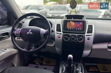 Внедорожник / Кроссовер Mitsubishi Pajero Sport 2013 в 