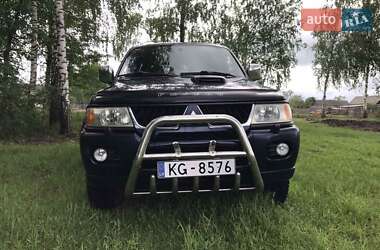 Позашляховик / Кросовер Mitsubishi Pajero Sport 2005 в 