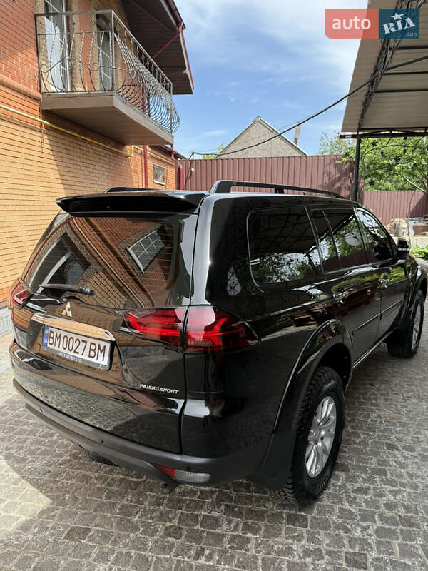 Внедорожник / Кроссовер Mitsubishi Pajero Sport 2010 в Сумах