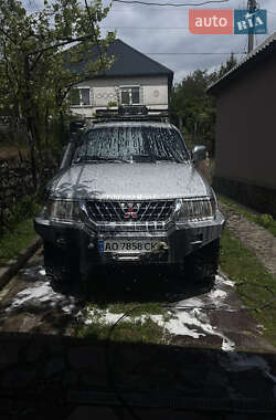 Позашляховик / Кросовер Mitsubishi Pajero Sport 2002 в  фото 2 Позашляховик / Кросовер Mitsubishi Pajero Sport 2002 в