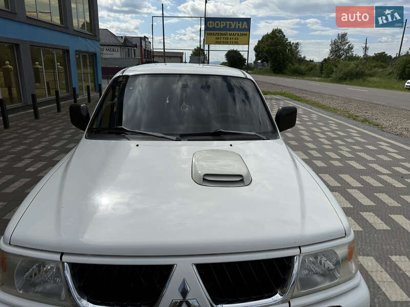 Позашляховик / Кросовер Mitsubishi Pajero Sport 2006 в Тячеві