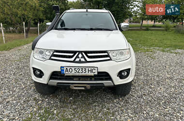 Внедорожник / Кроссовер Mitsubishi Pajero Sport 2013 в Виноградове