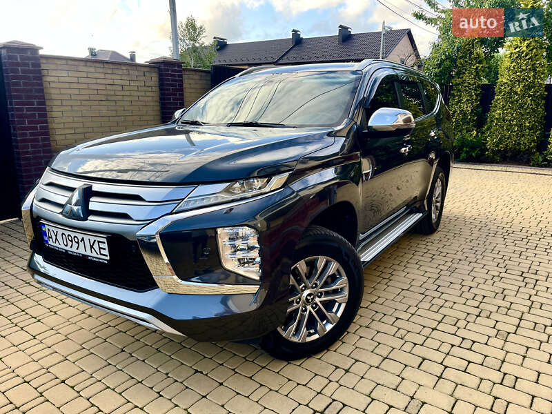 Mitsubishi Pajero Sport 2021