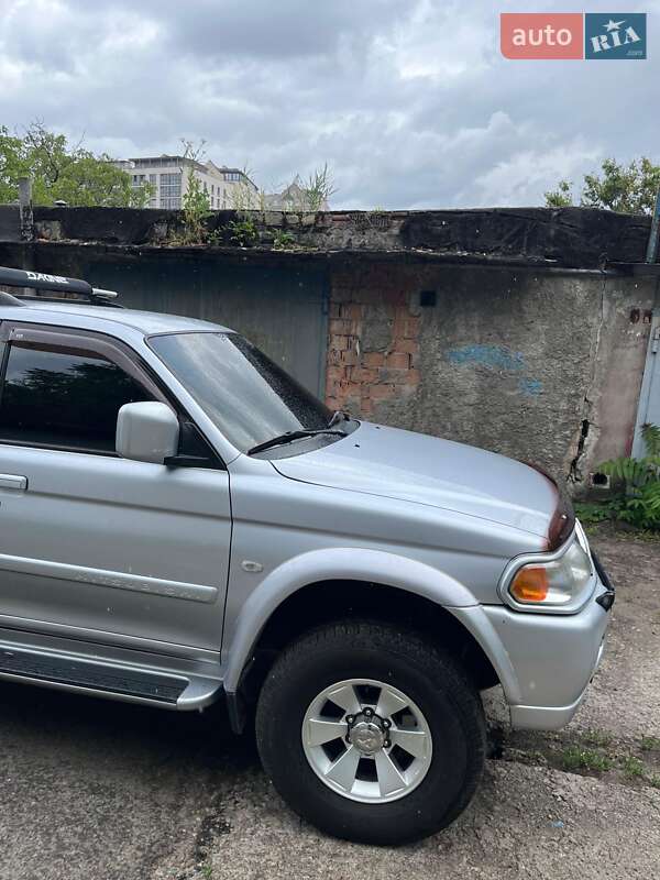 Внедорожник / Кроссовер Mitsubishi Pajero Sport 2006 в Днепре