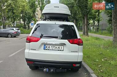 Внедорожник / Кроссовер Mitsubishi Pajero Sport 2014 в 
