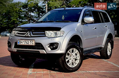 Внедорожник / Кроссовер Mitsubishi Pajero Sport 2015 в Одессе