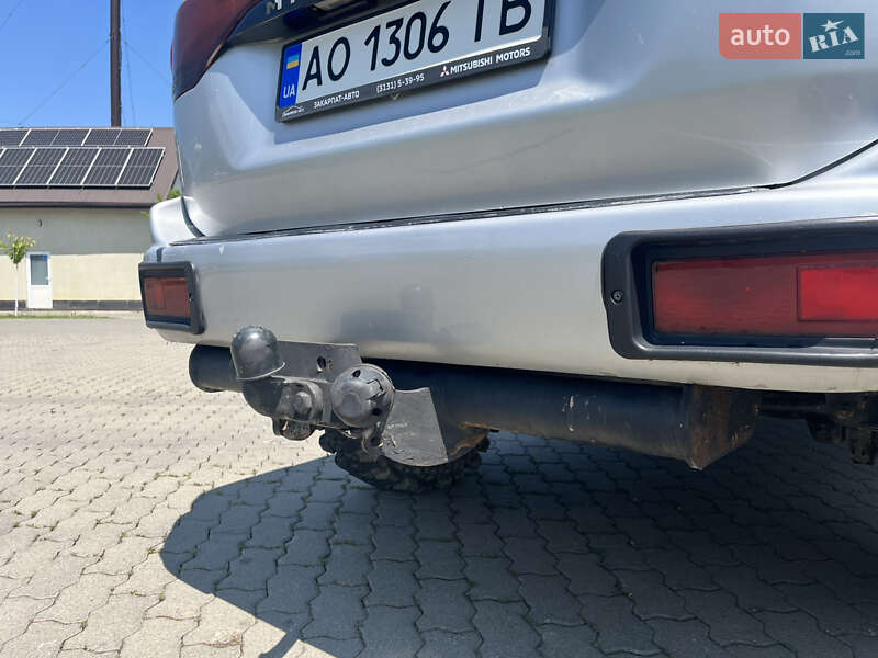 Внедорожник / Кроссовер Mitsubishi Pajero Sport 2002 в Сваляве