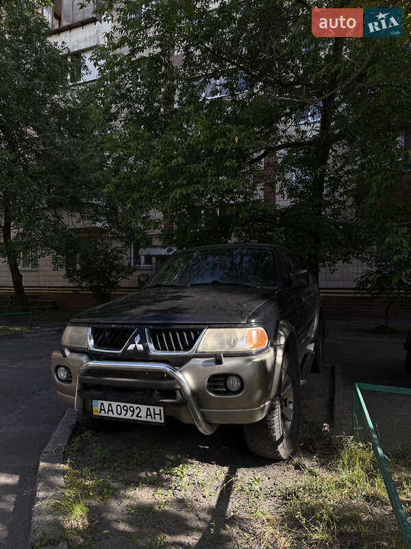 Mitsubishi Pajero Sport 2005