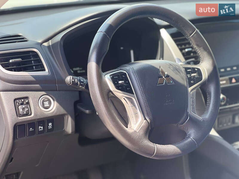Внедорожник / Кроссовер Mitsubishi Pajero Sport 2021 в Кропивницком