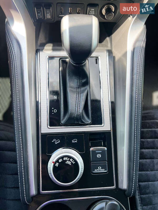 Внедорожник / Кроссовер Mitsubishi Pajero Sport 2021 в Кропивницком