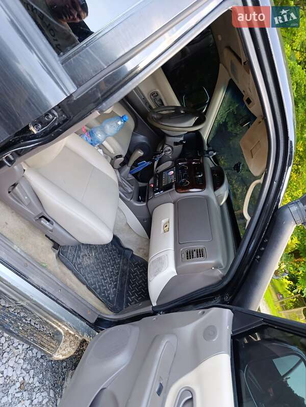 Позашляховик / Кросовер Mitsubishi Pajero Sport 2000 в Сваляві