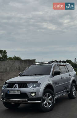 Позашляховик / Кросовер Mitsubishi Pajero Sport 2010 в Хмільнику