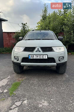 Позашляховик / Кросовер Mitsubishi Pajero Sport 2010 в Хмільнику