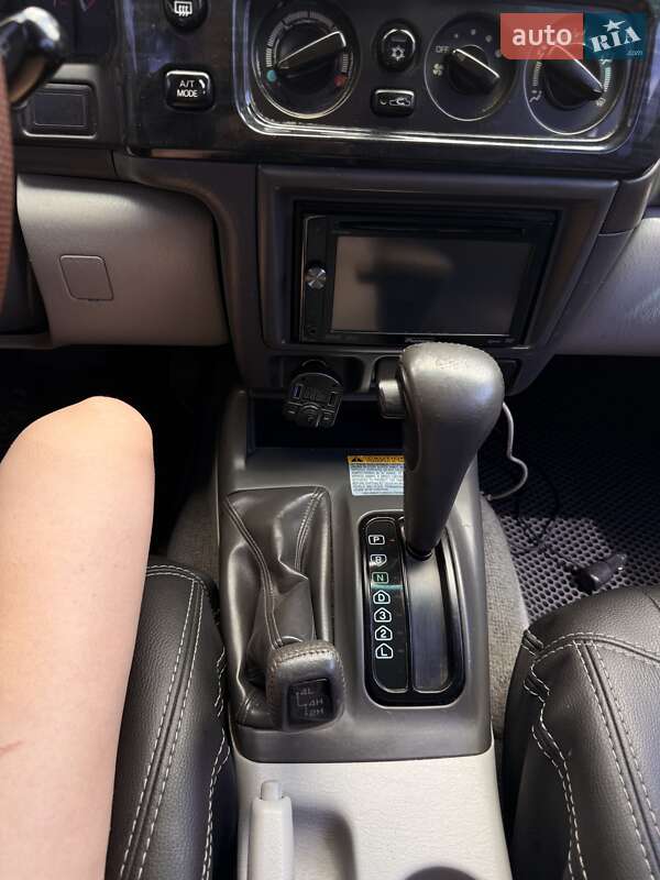 Внедорожник / Кроссовер Mitsubishi Pajero Sport 2008 в Яблунице