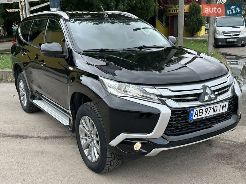 Внедорожник / Кроссовер Mitsubishi Pajero Sport 2016 в 
